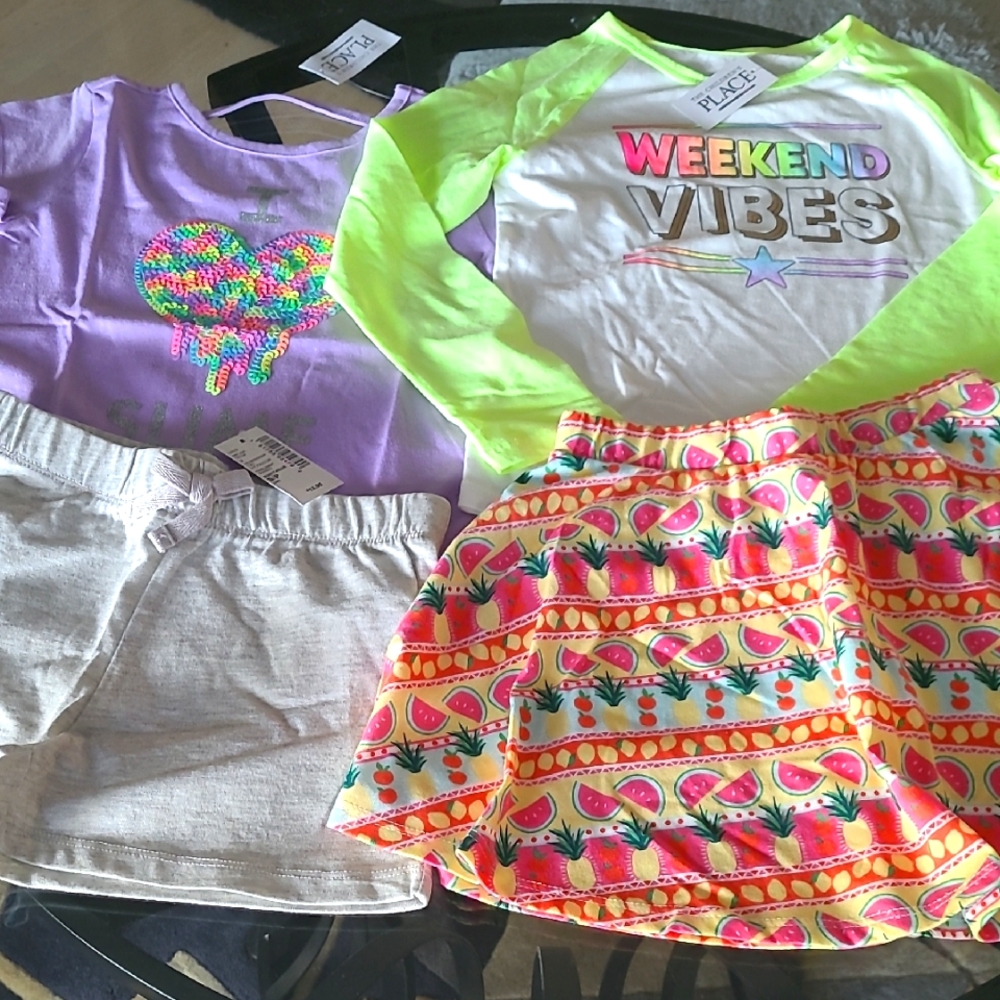 NWT Colorful Kids' Outfit Set of 4 ❤️